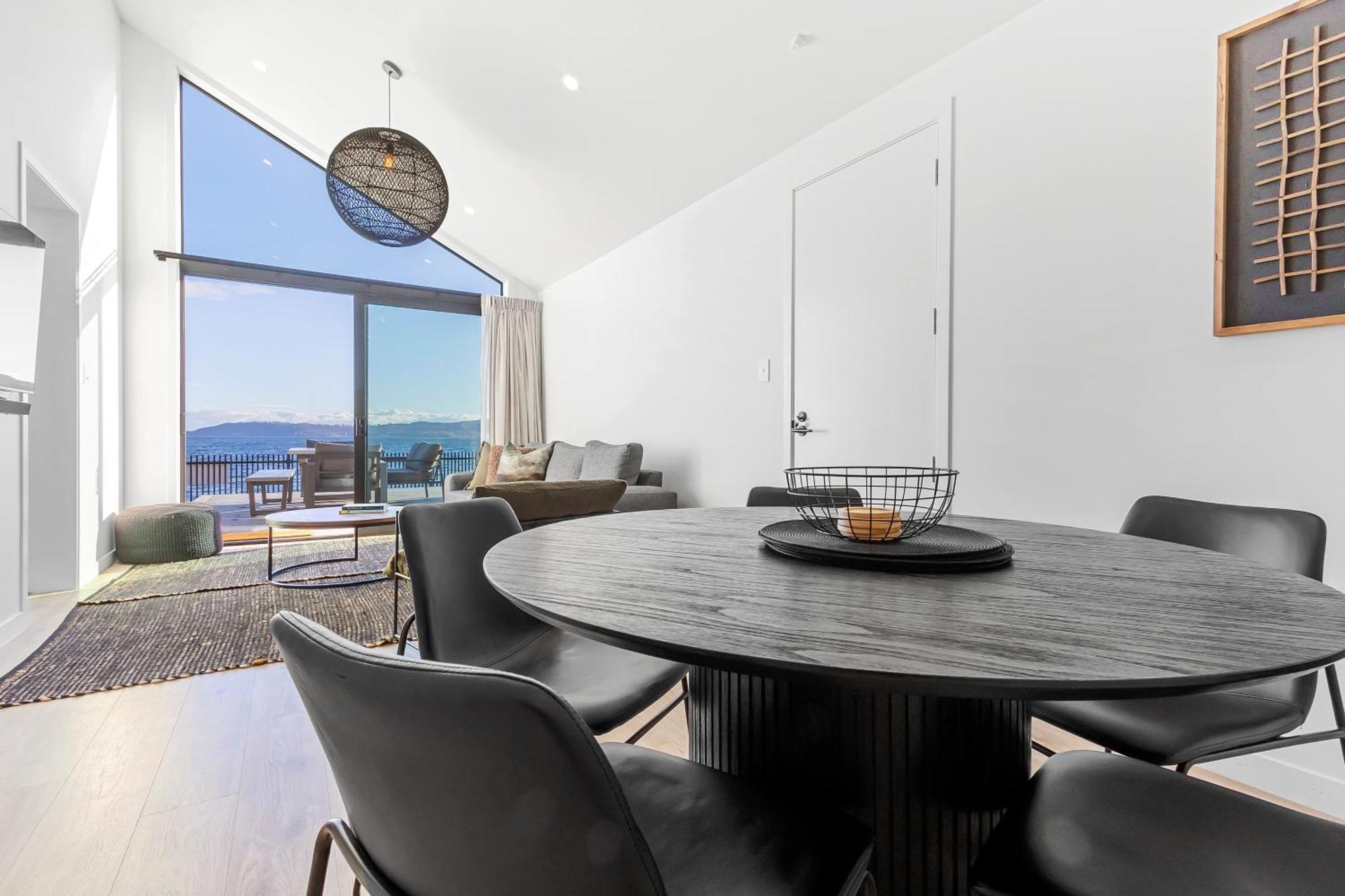 Brand New Front Homes Pool Holiday home Taupo